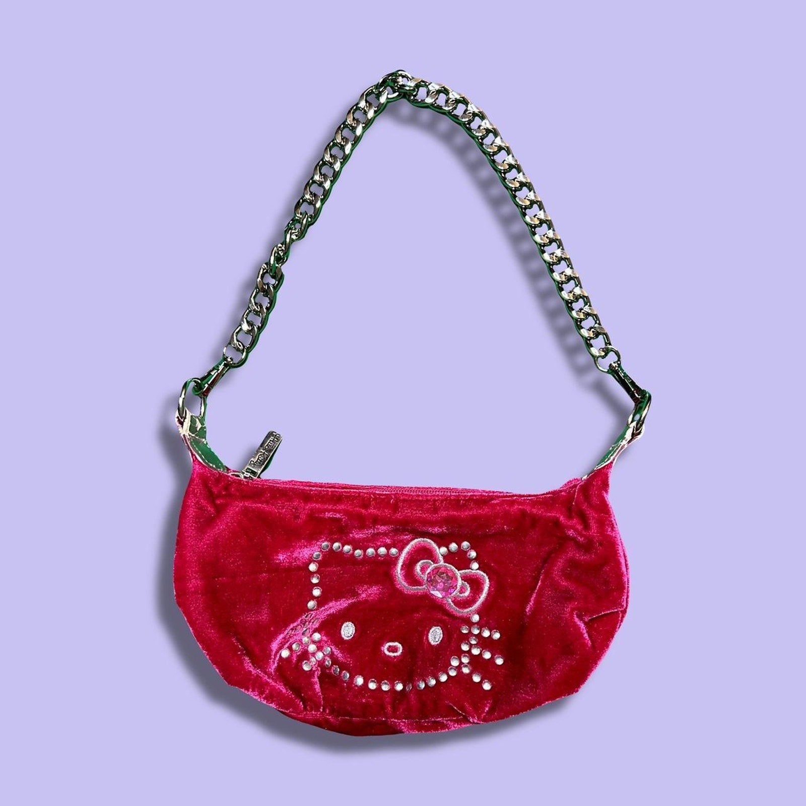 Selling hello kitty 2007 purse